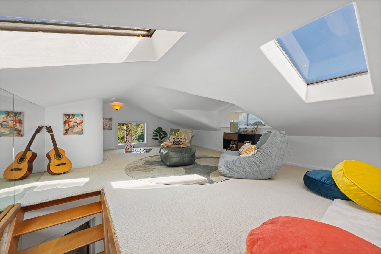 146 Morning Sun Avenue