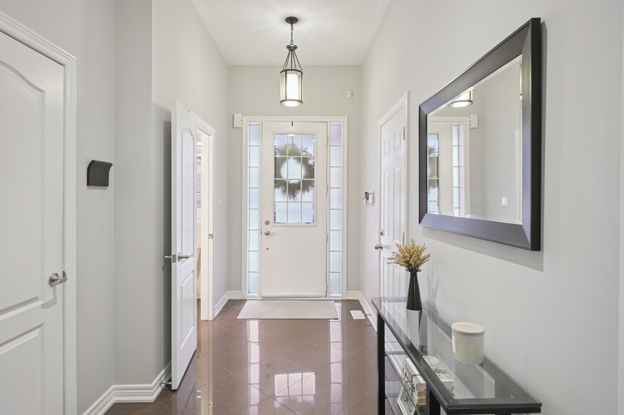 Gorgeous End Unit Townhome