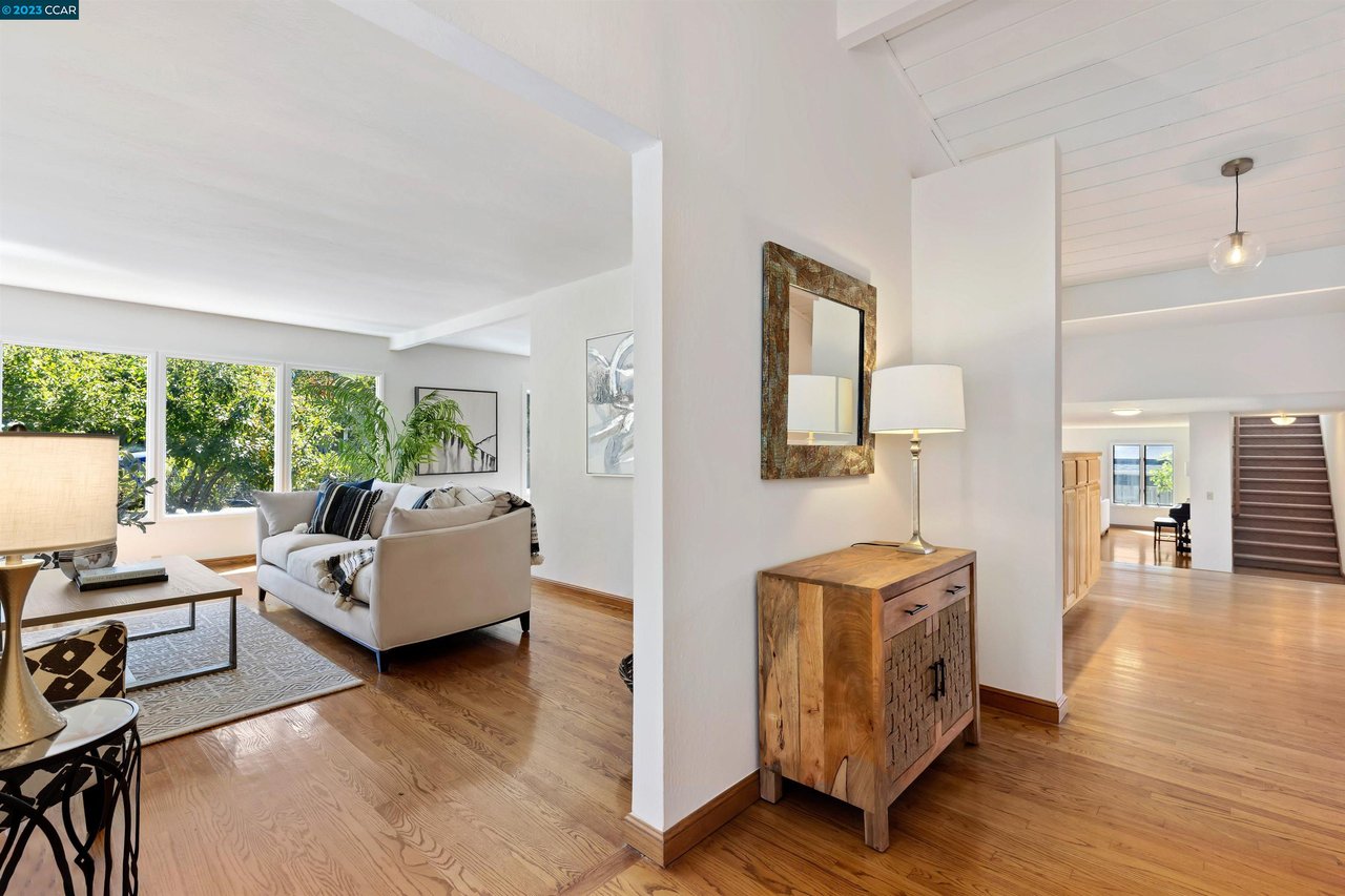 58 Orchard Rd