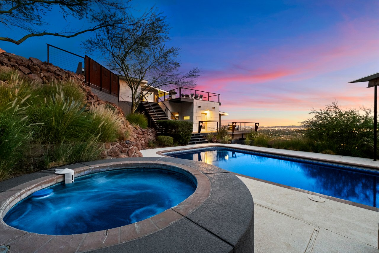 4959 E RED ROCK Drive