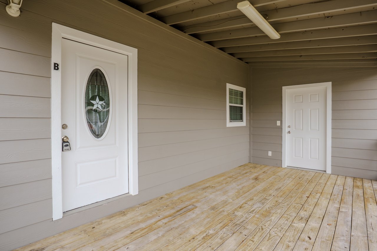 21415 Russell Dr. Unit-B 