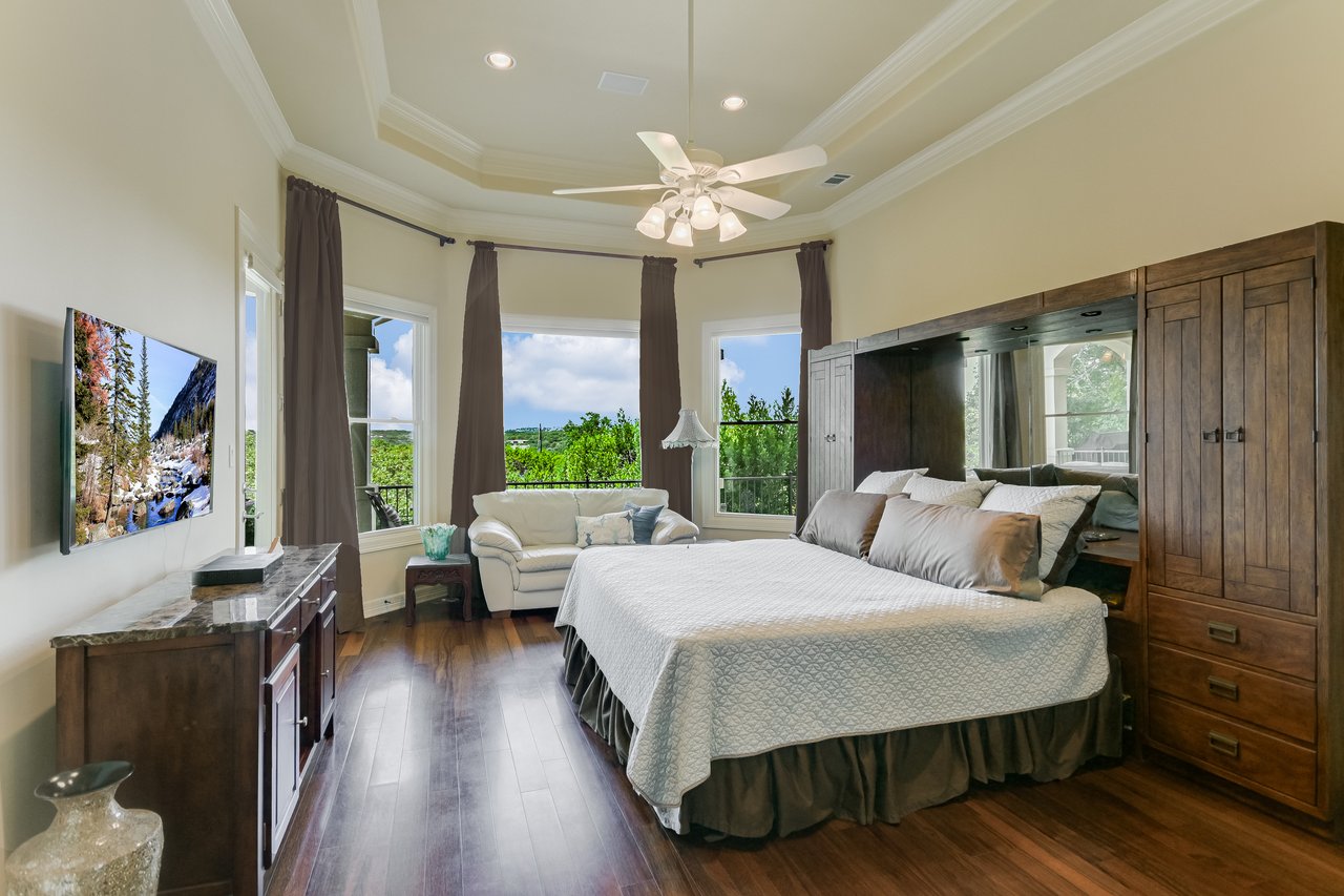 1812 Chalk Rock Cove