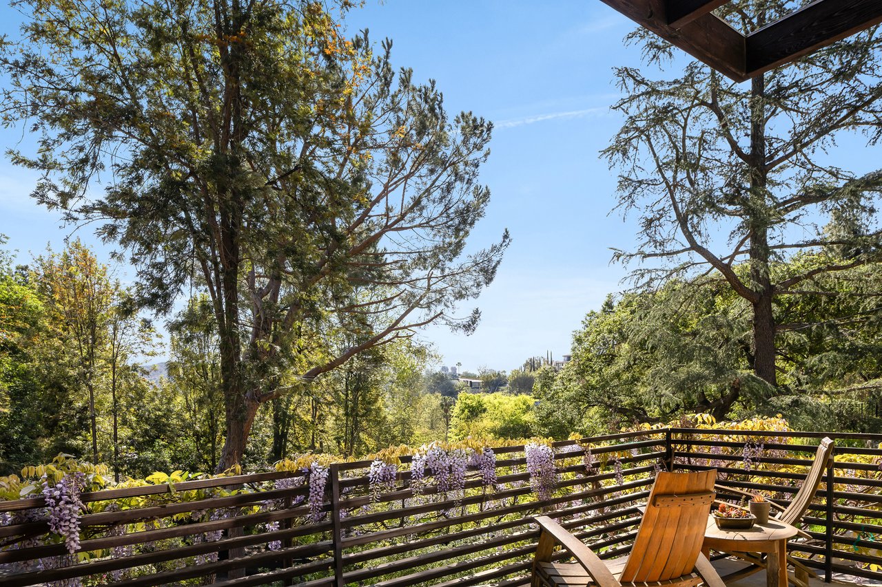 2669 Harlesden Ct, Hollywood Hills