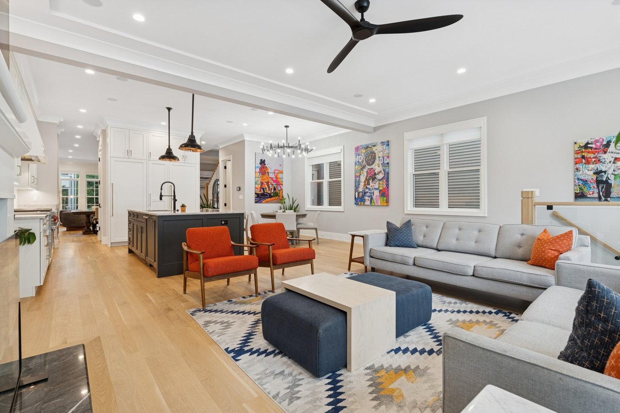 2026 W. Waveland- A North Center Gem!
