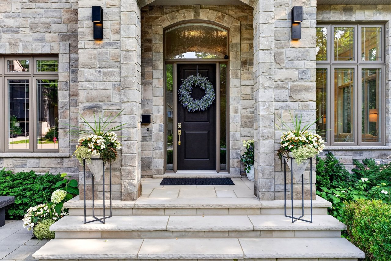 Luxury Custom Bungaloft