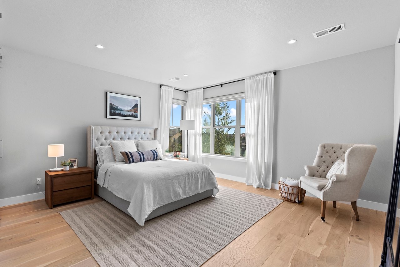 10424 Maplebrook Way