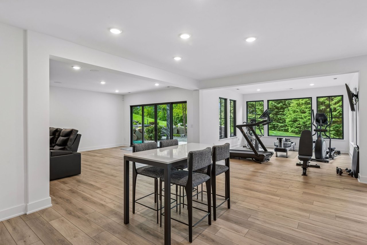 2888 Deer Hill Road, Medina