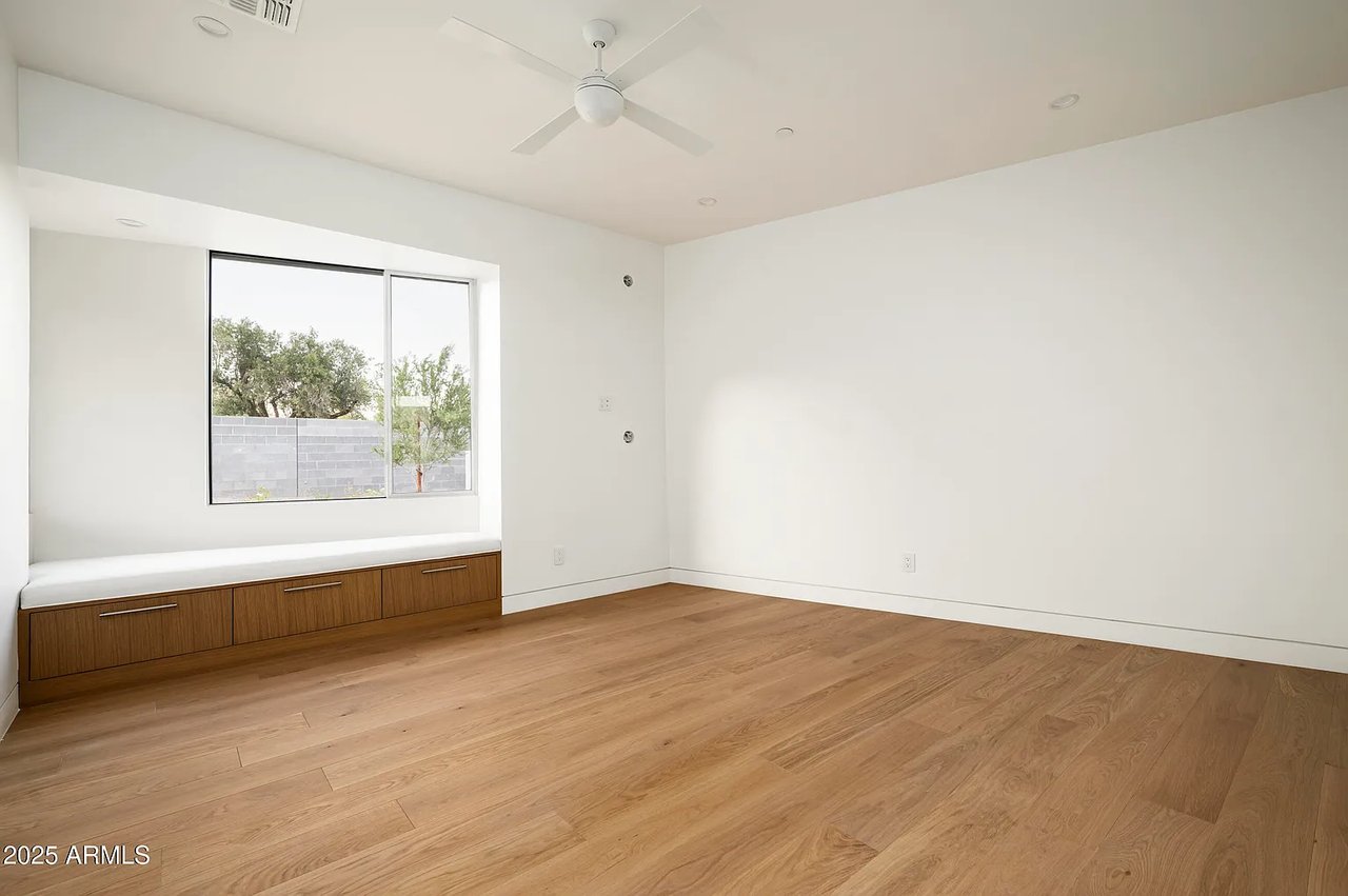 5120 N CASA BLANCA Drive