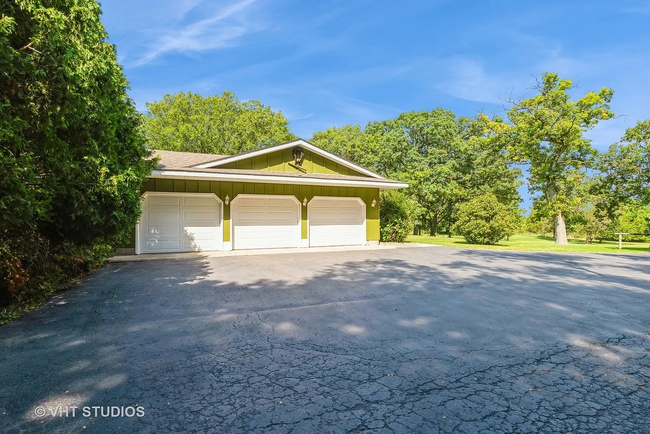 6110 Giant Oak Rd