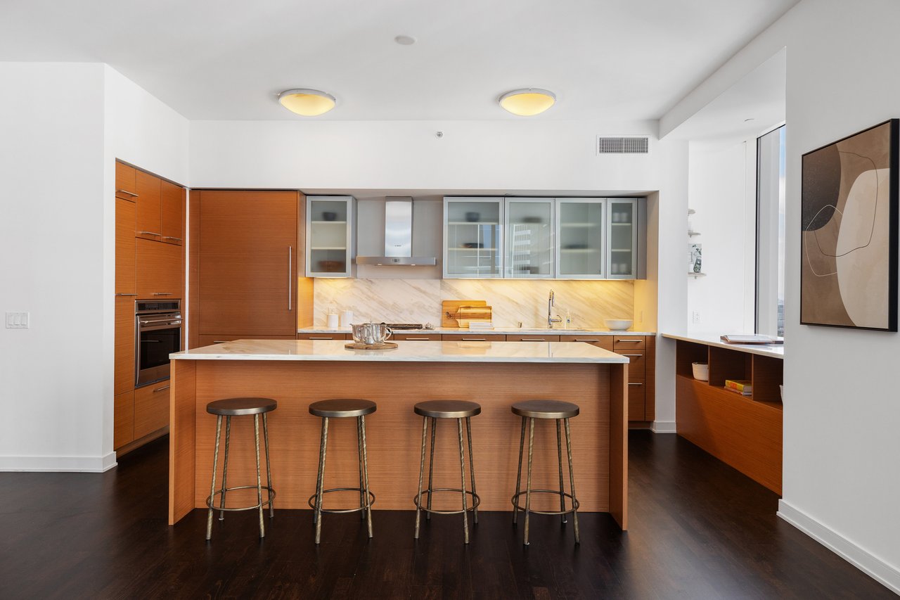 2-Bedroom Corner Views at 301 Mission