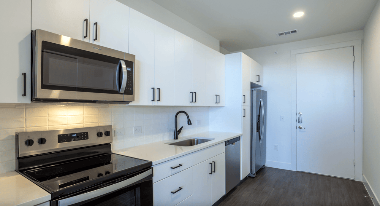 Lease today-Live up to 8 weeks for FREE!