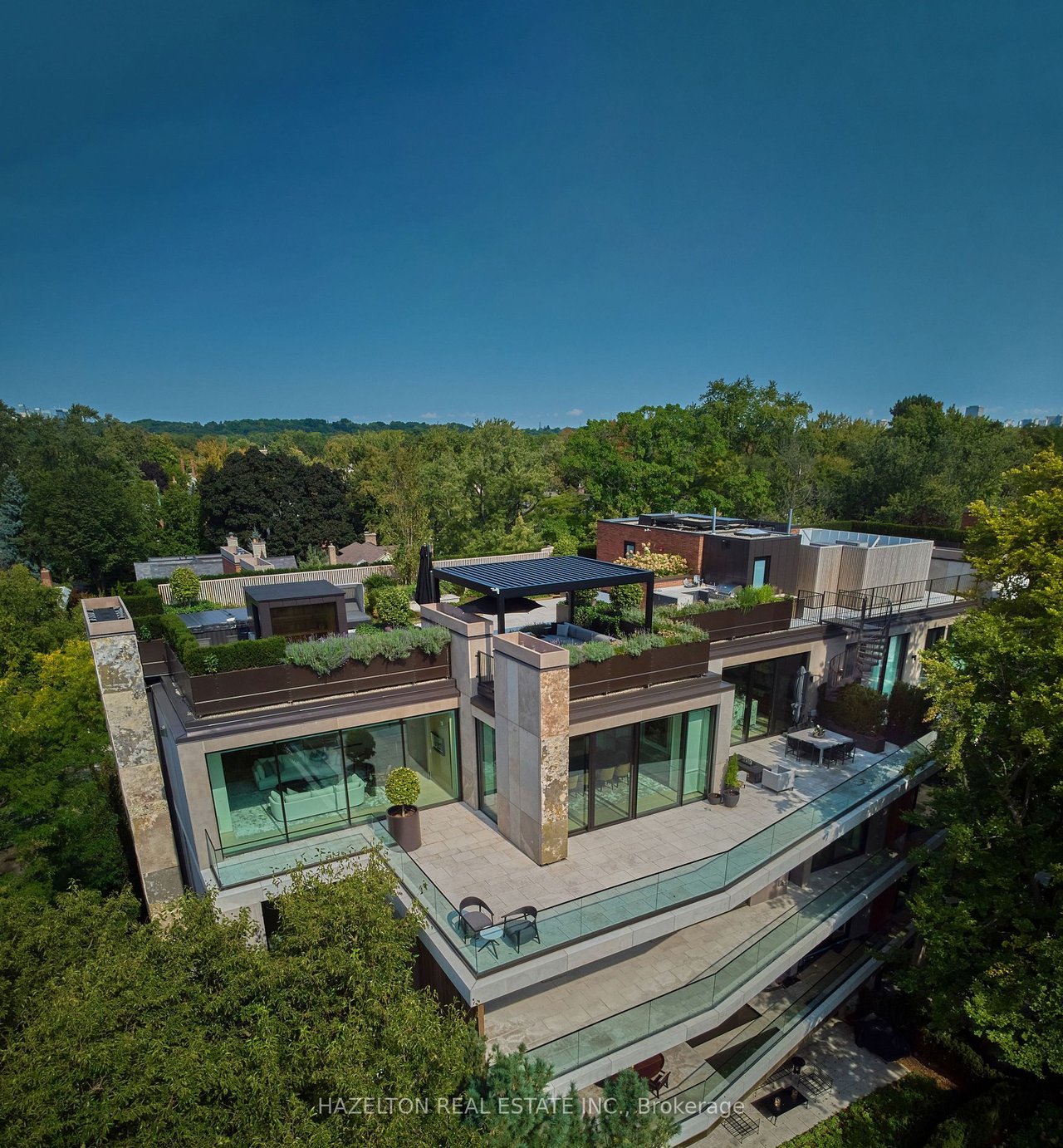 PENTHOUSE LUXURY STARTS HERE