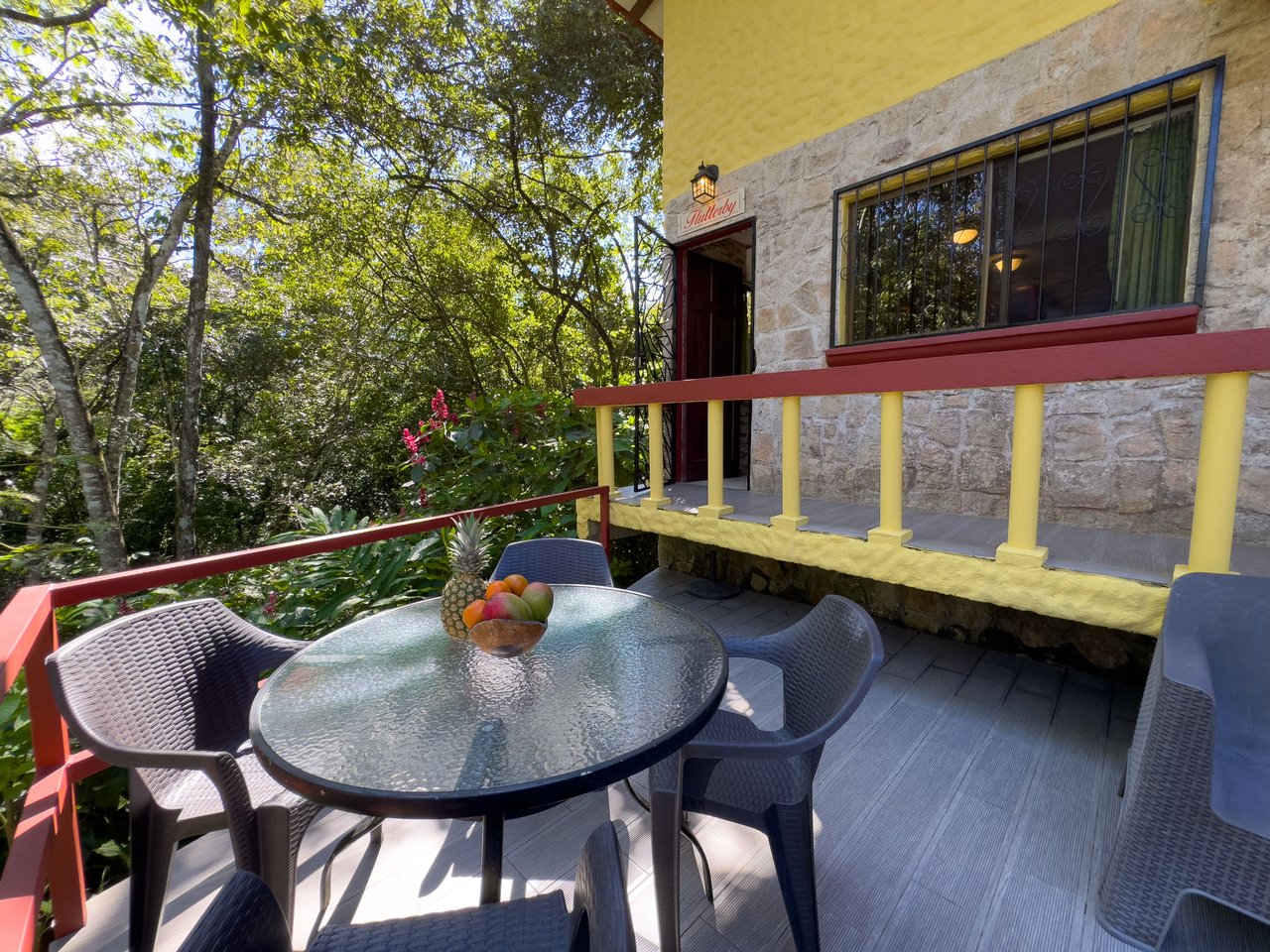 Flutterby Condo – Manuel Antonio’s Exclusive Rainforest Haven