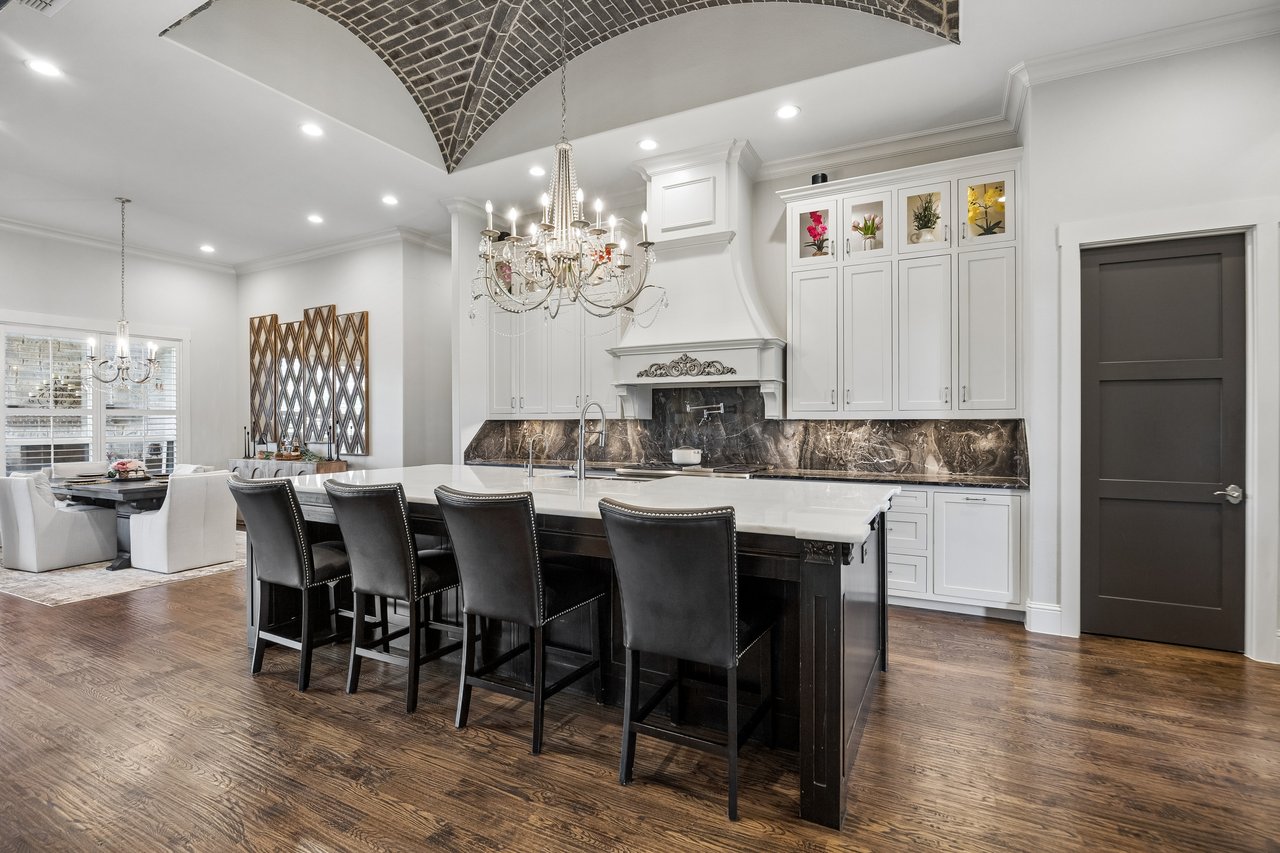 317 Knights Trail