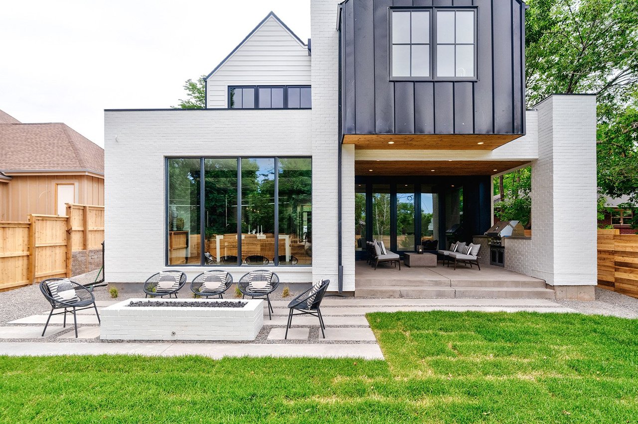  2565 S JACKSON STREET 