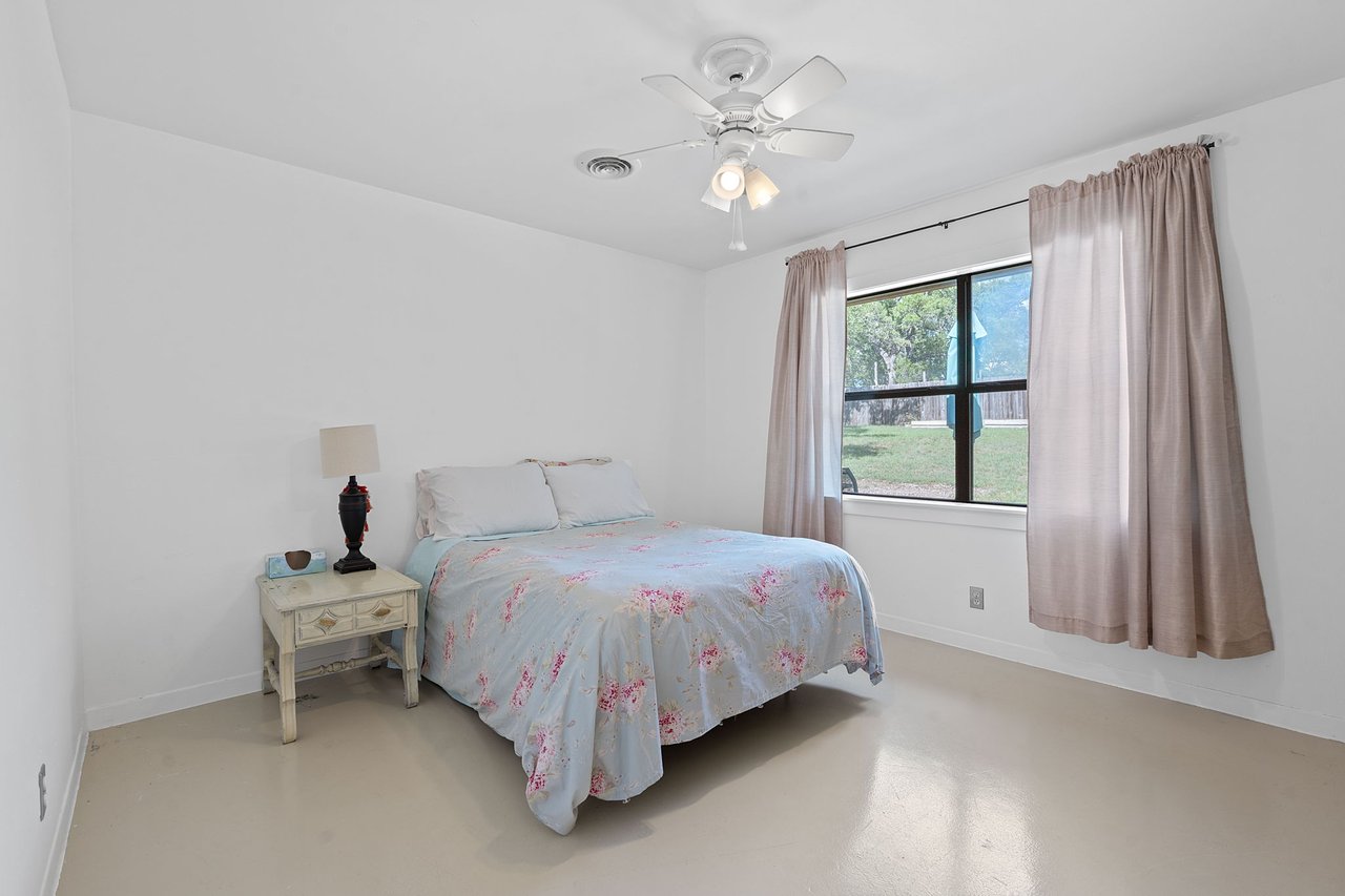 8705 S View Rd, Austin