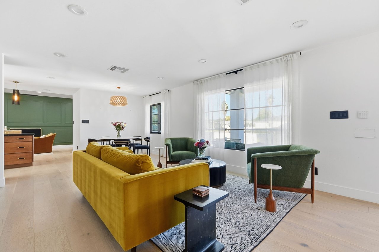 3901 E WELDON Avenue