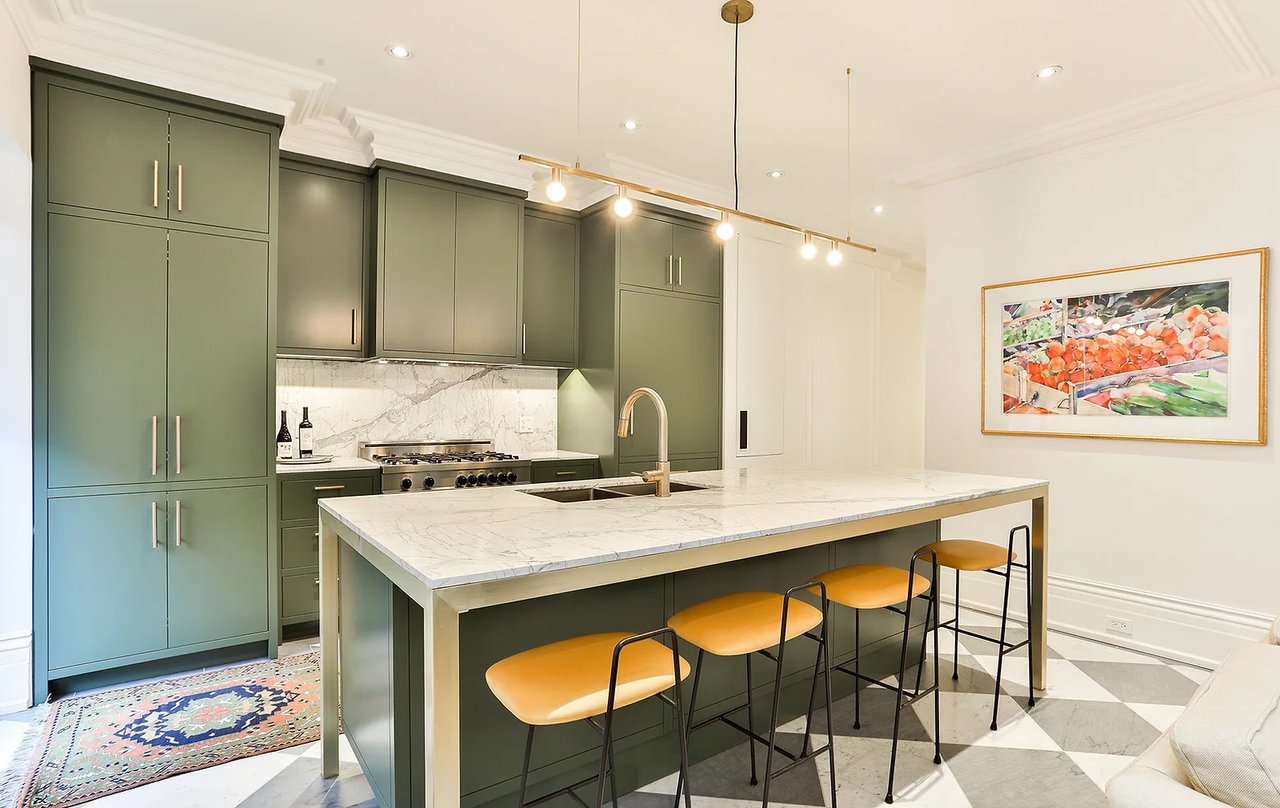 38 Beaconsfield Ave 