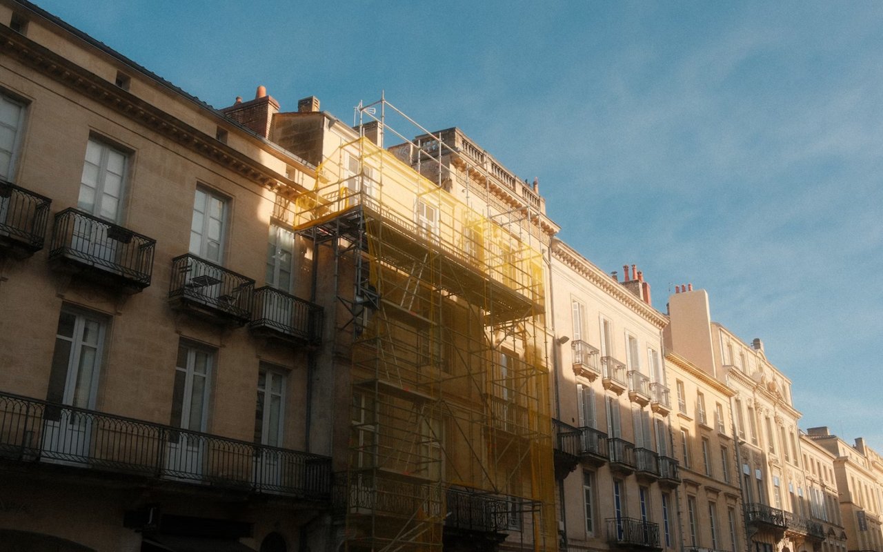 Renovating in the Capital: Permits, Preservation, and ROI in Prime Neighborhoods