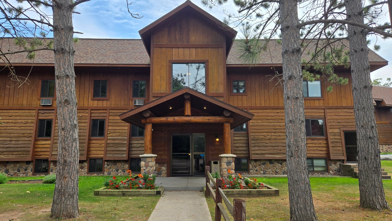 42910 Lakewoods Drive 215B