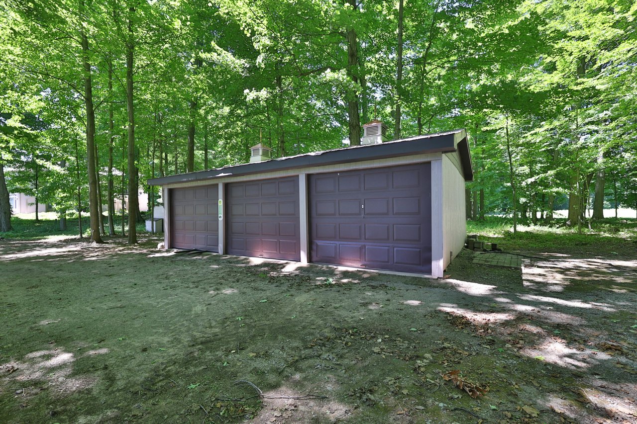 1270 1 Side Road, Burlington