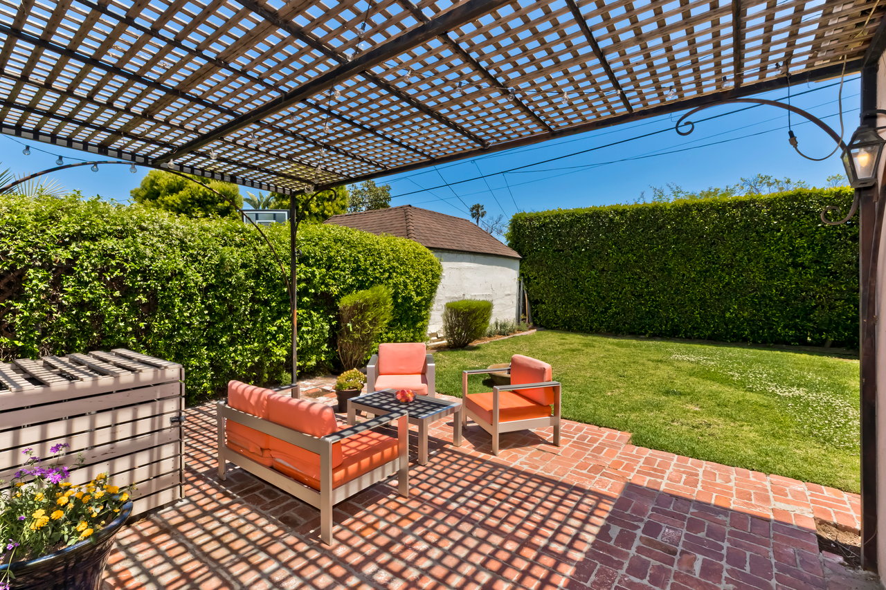 1024 Stearns Dr, Beverly Grove