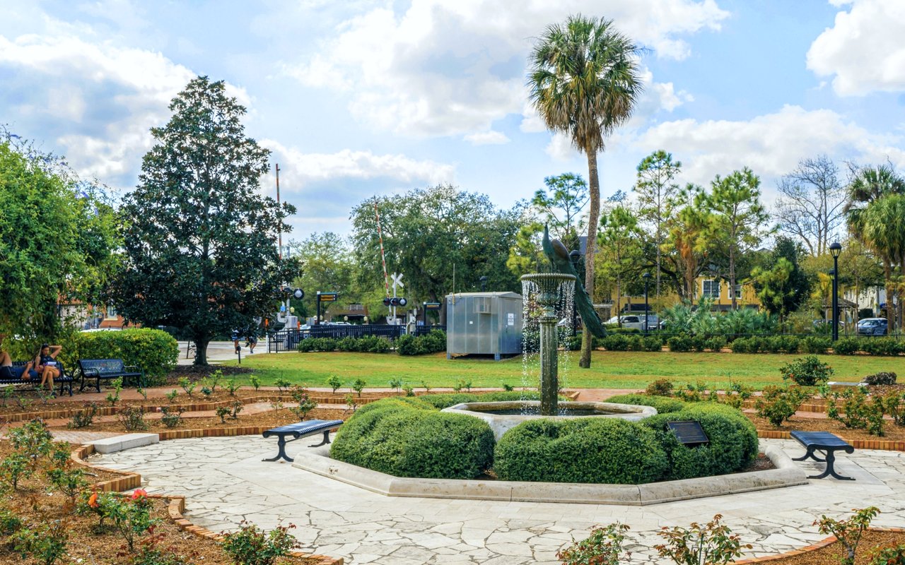 Living in Winter Park, FL: A Local Realtor’s Guide for Out‑of‑State & Luxury Buyers