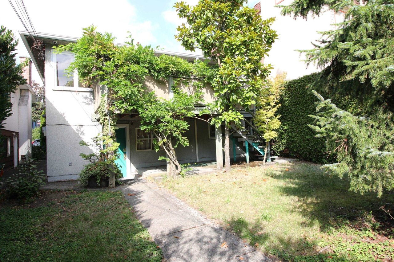 1534 W 71st Ave