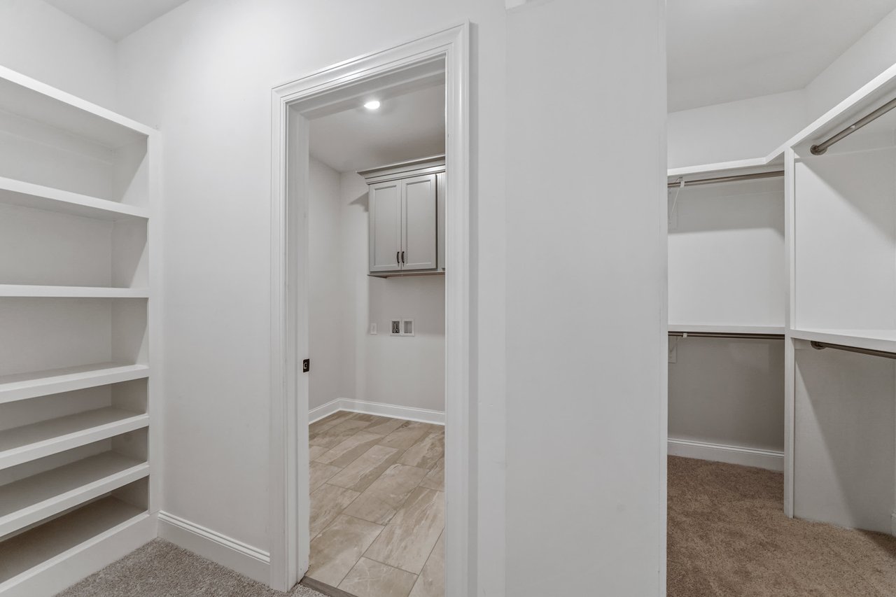 Gated Golf Community in Cherokee Ridge!