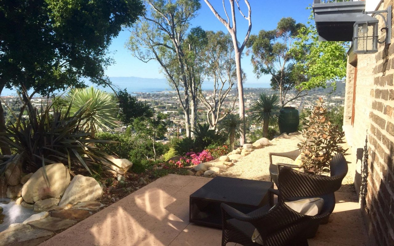 246 Las Alturas Rd