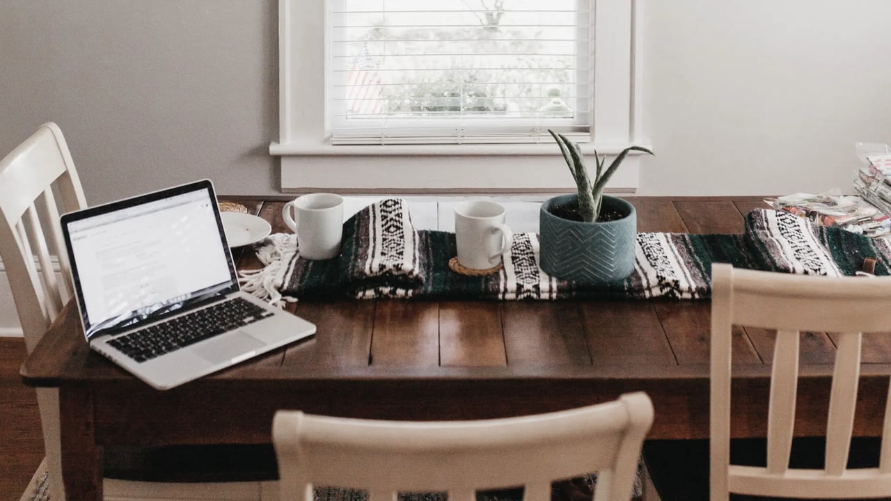 What Factors Can Keep Your House From Selling?