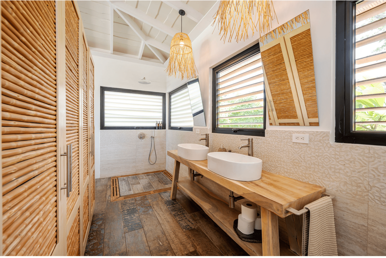 Casa Salinas – 3 beds ocean view home in playa grande