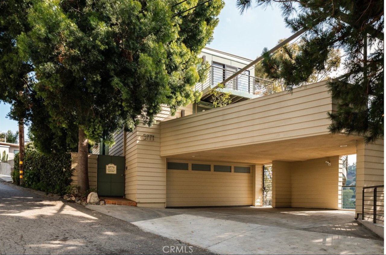3771 Sunswept Drive