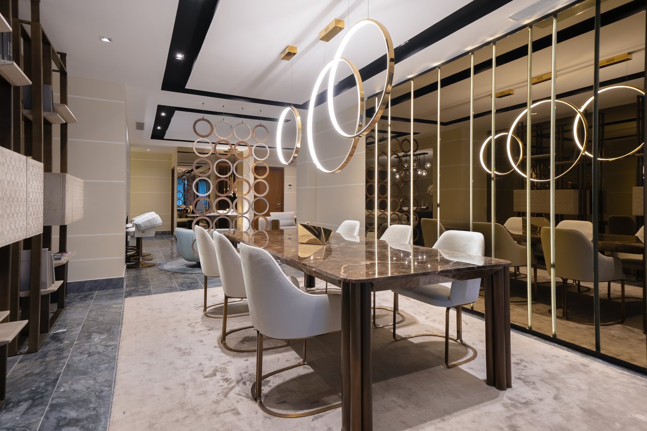 Shark Tower Puerto Cancún