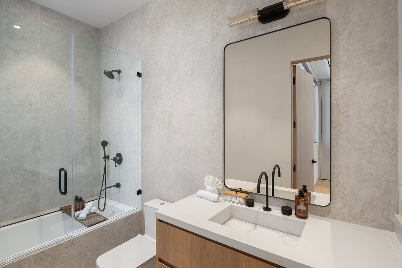 528 Marguerita Avenue