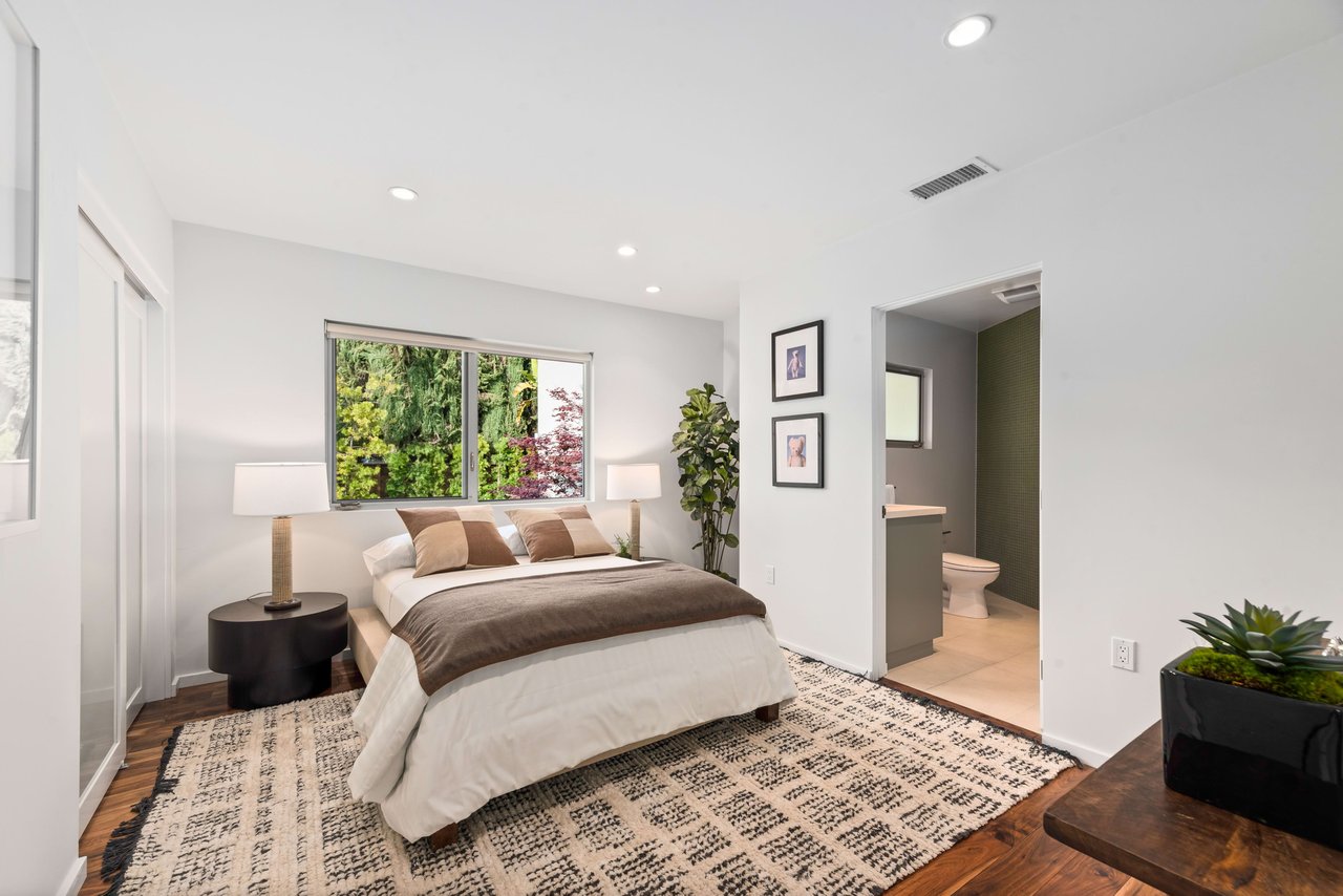 8040 Okean Ter, Laurel Canyon