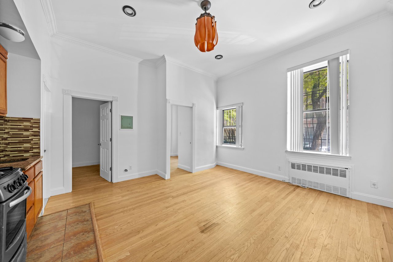 10-12 W 107th St, Unit 1A