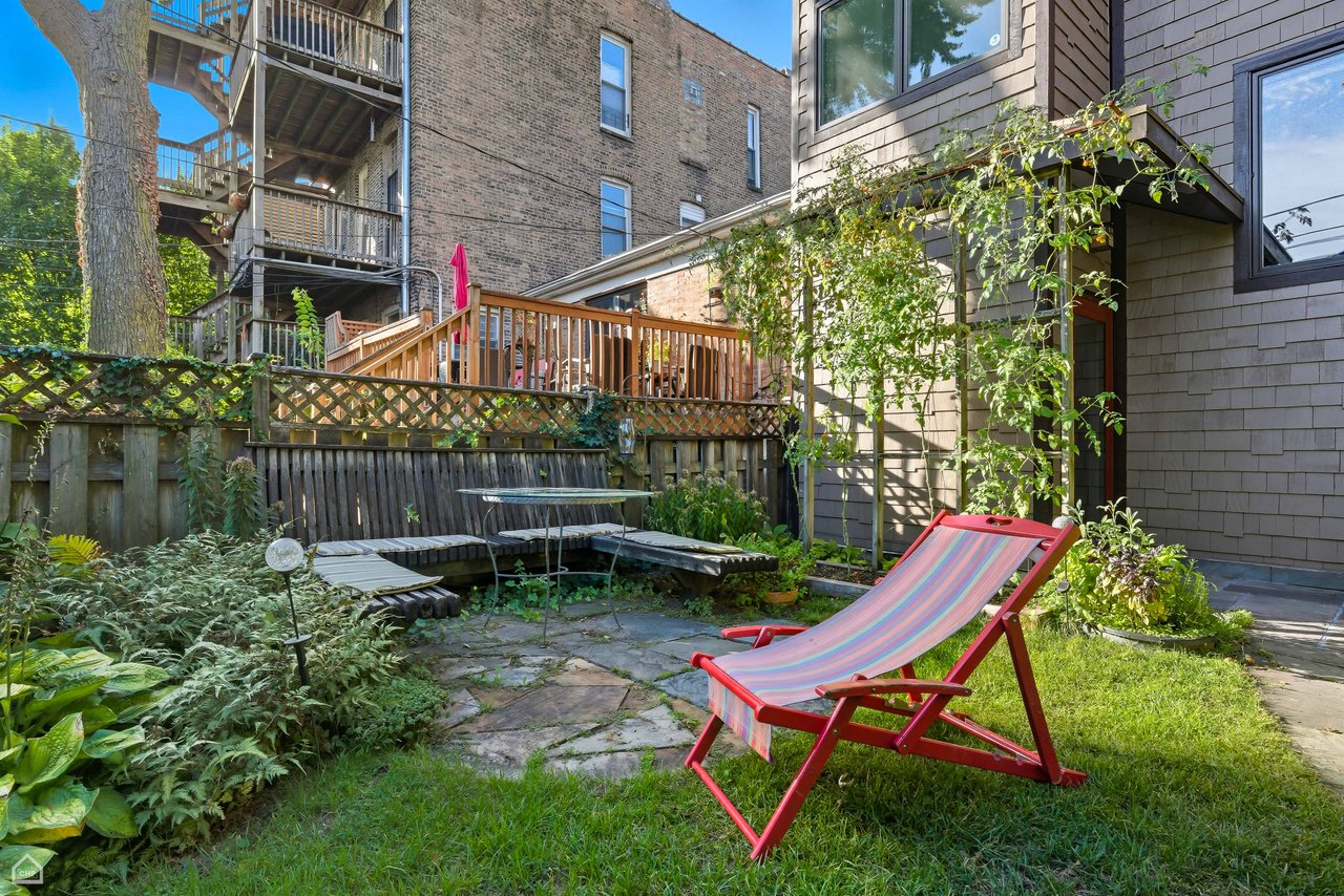 1427 W Huron Street