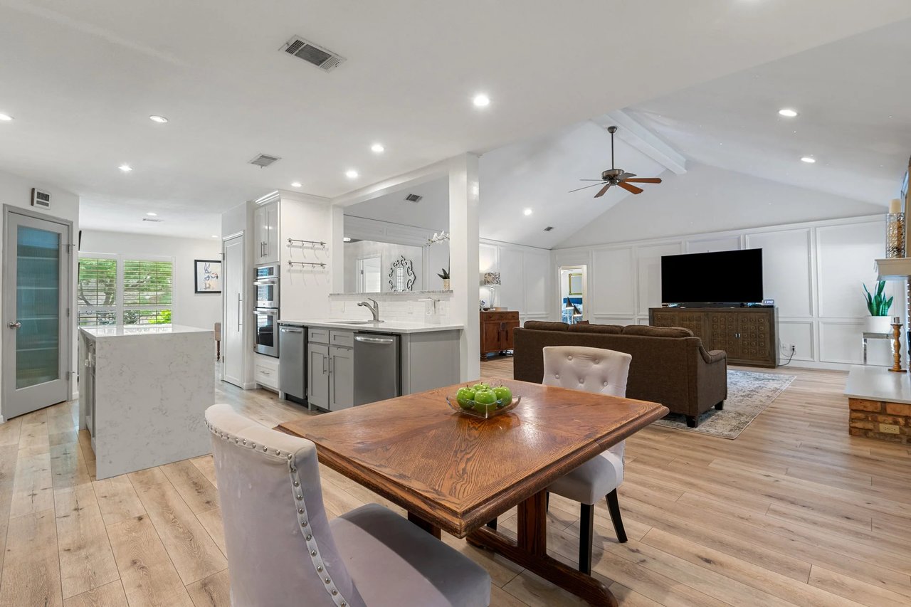 1709 Crested Butte Dr - Westlake Hills Single-Story Legacy Estate on Half-Acre