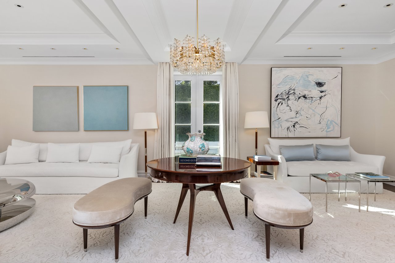 Georgian Waterfront Mansion on Everglades Island