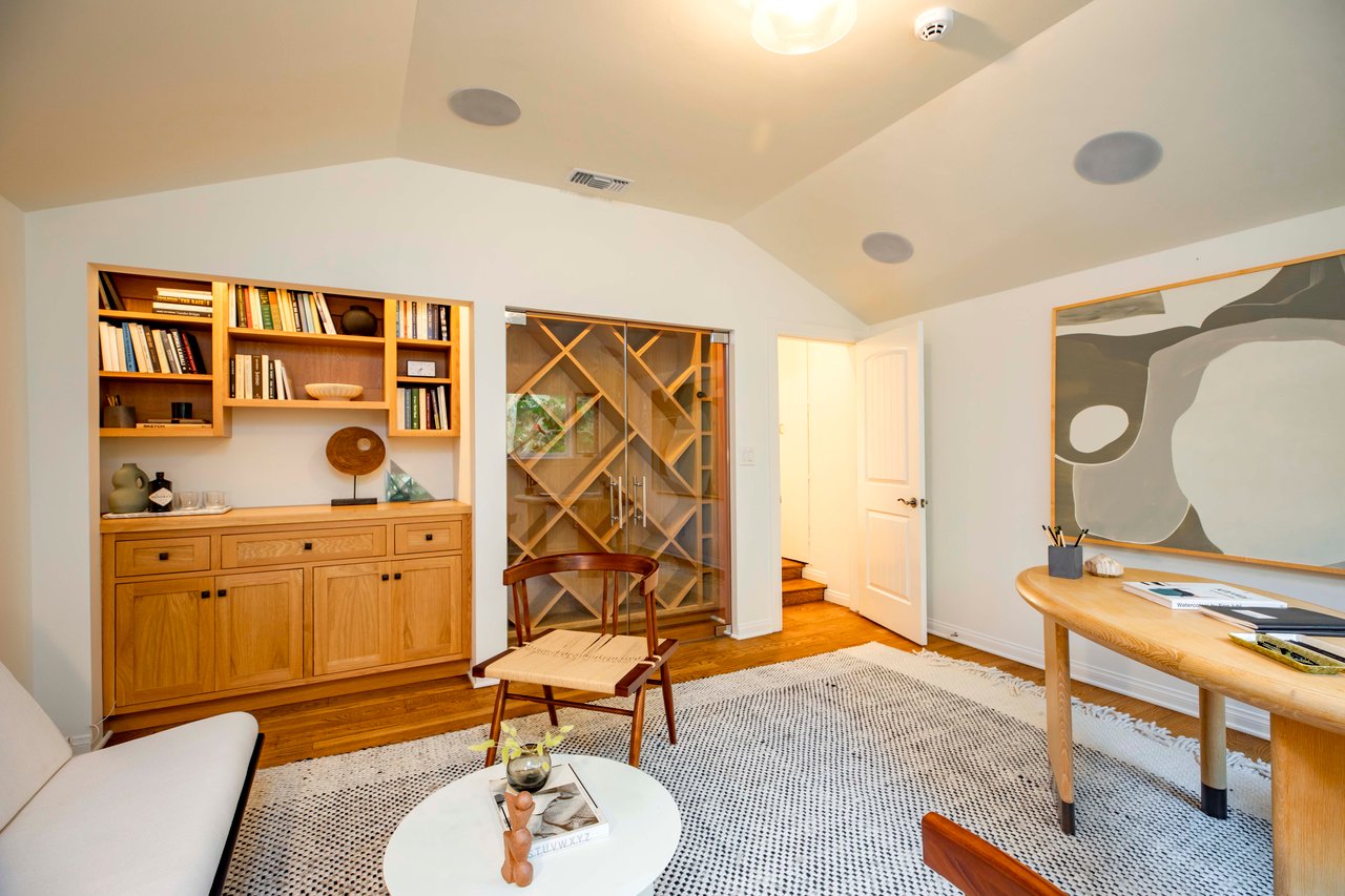 1296 Capri Dr, Pacific Palisades