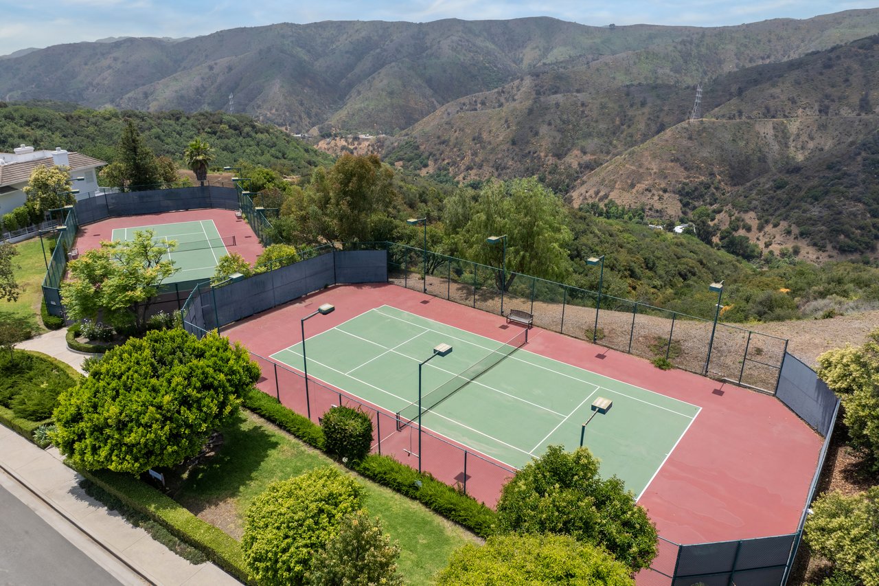 2282 Canyonback Rd, Brentwood