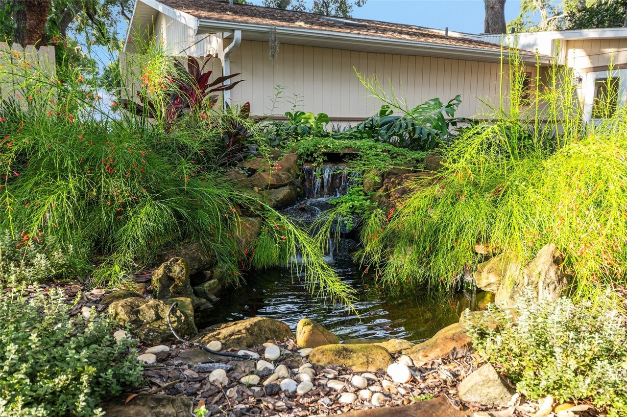 10745 SE Sunset Harbor Rd