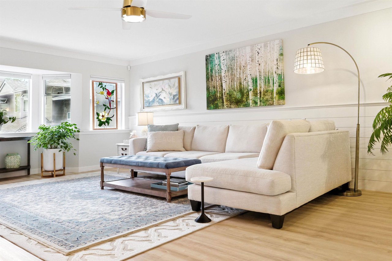 8885 Larkfield Dr