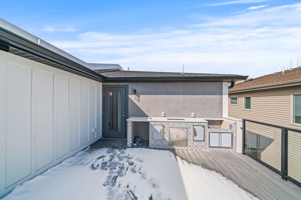 319 8th Street 2
