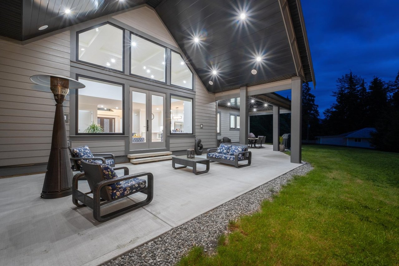 29622 Dewdney Trunk Rd
