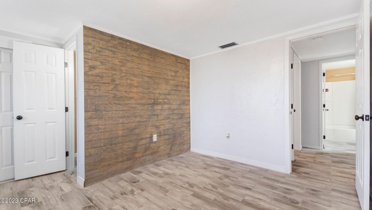 635 S GAY Avenue