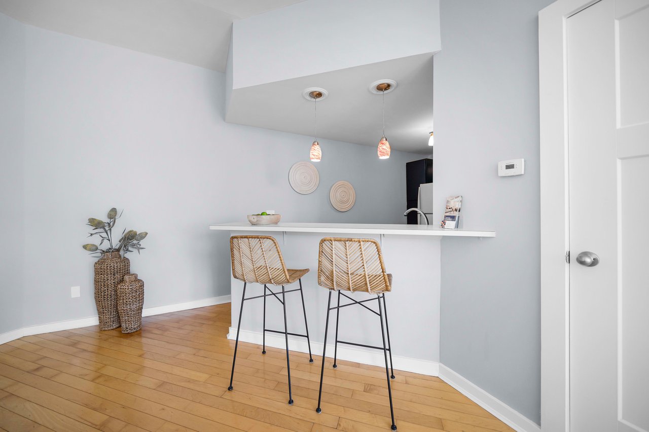 1041 SAINT GREGORY STREET #4