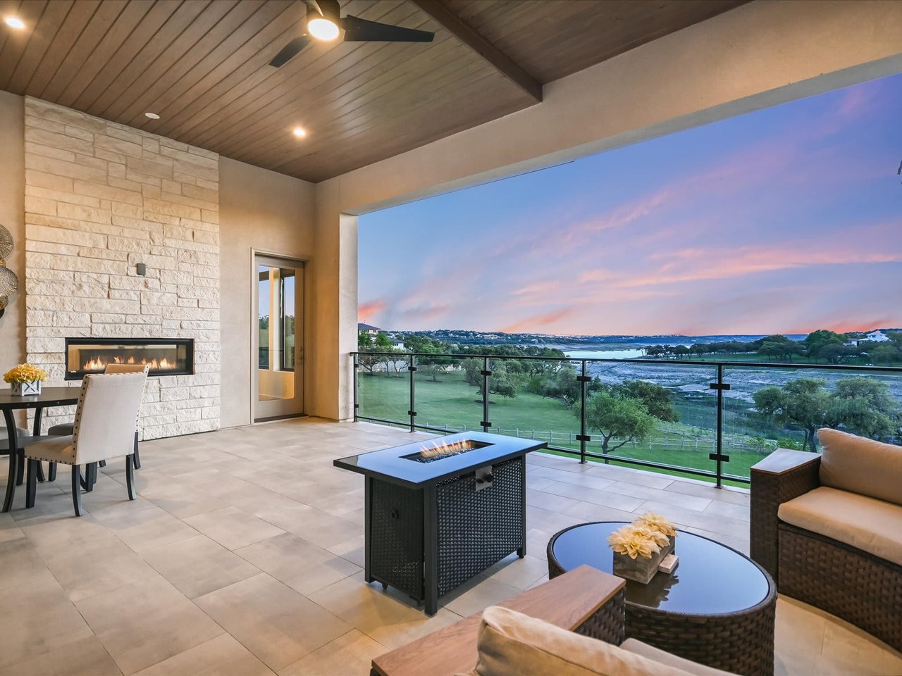 Valentino Cove - Lakefront in the Reserve on Lake Travis 