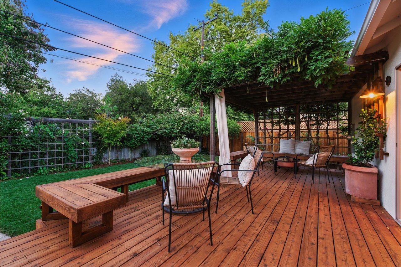 792 Bond Way, Mountain View